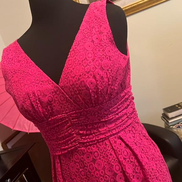 Fun fuschia lace by Trina Turk! - Picture 5 of 8